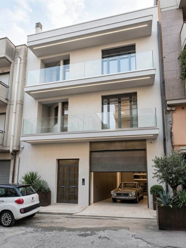 casa indipendente in vendita ad Altamura in zona Stazione Ferroviaria