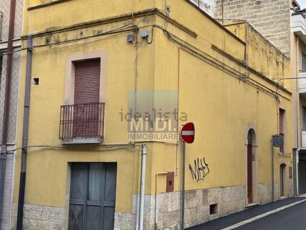 casa indipendente in vendita ad Altamura