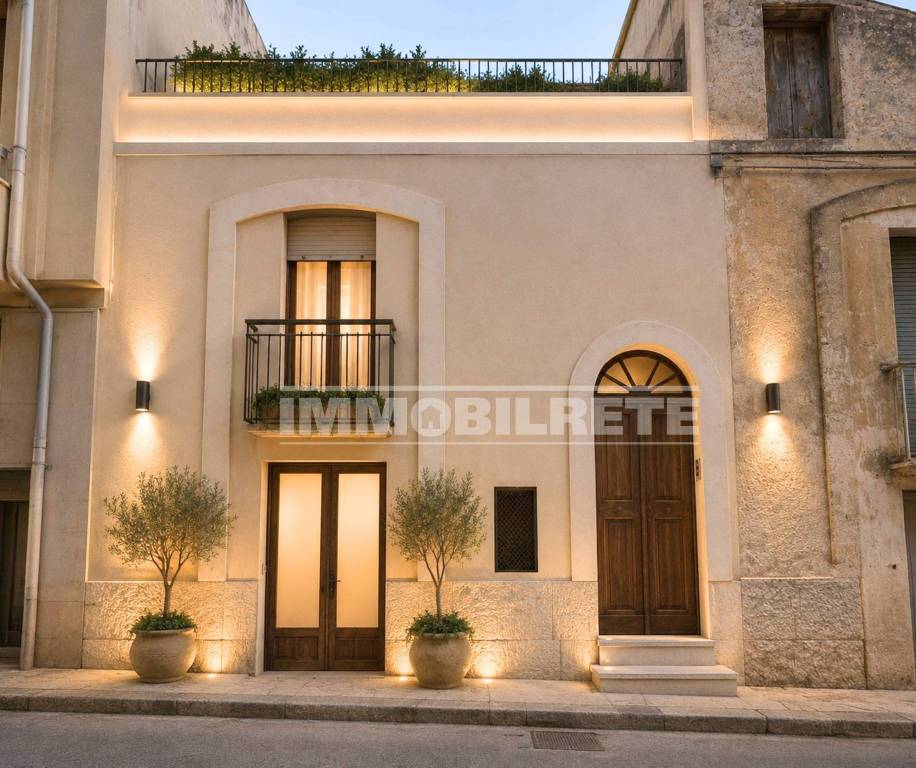 casa indipendente in vendita ad Altamura in zona Centro Storico