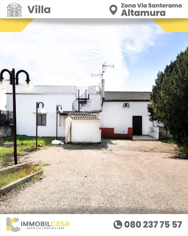 casa indipendente in vendita ad Altamura in zona Centro Storico