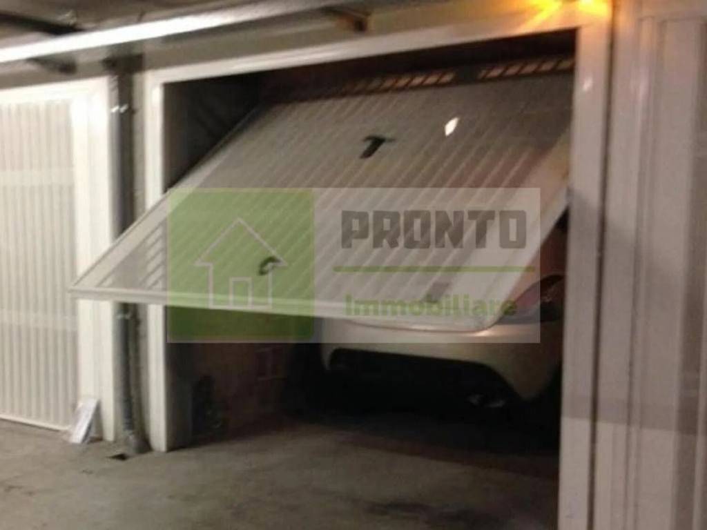 box auto in vendita ad Altamura