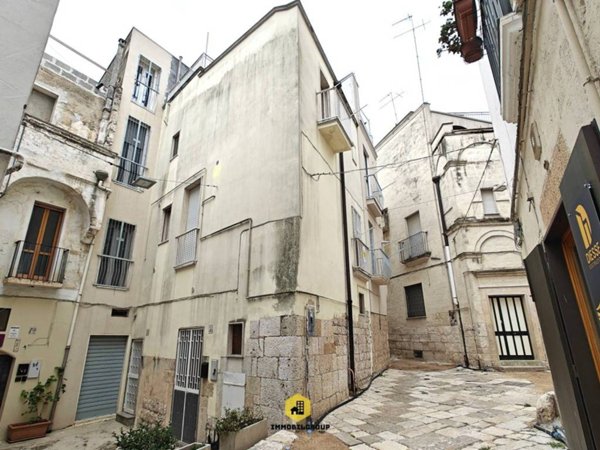 casa indipendente in vendita ad Altamura in zona Centro Storico
