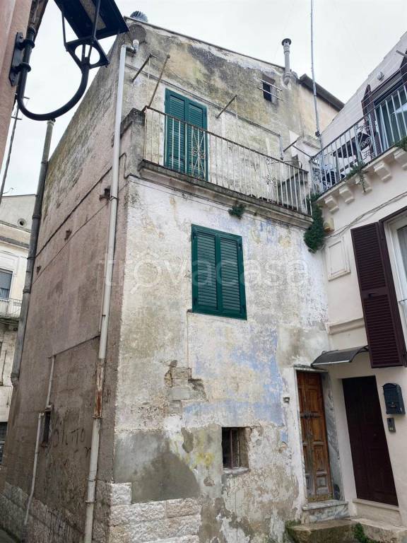 casa indipendente in vendita ad Altamura in zona Centro Storico