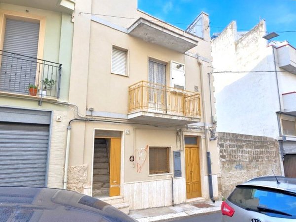 casa indipendente in vendita ad Altamura in zona Centro Storico