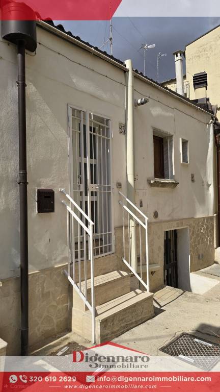 casa indipendente in vendita ad Altamura in zona Centro Storico