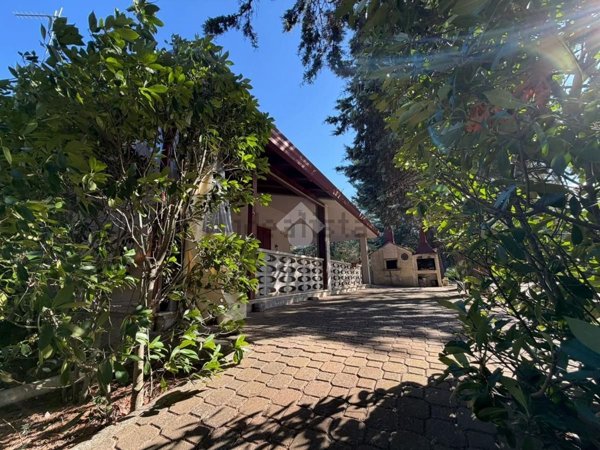 casa indipendente in vendita ad Altamura