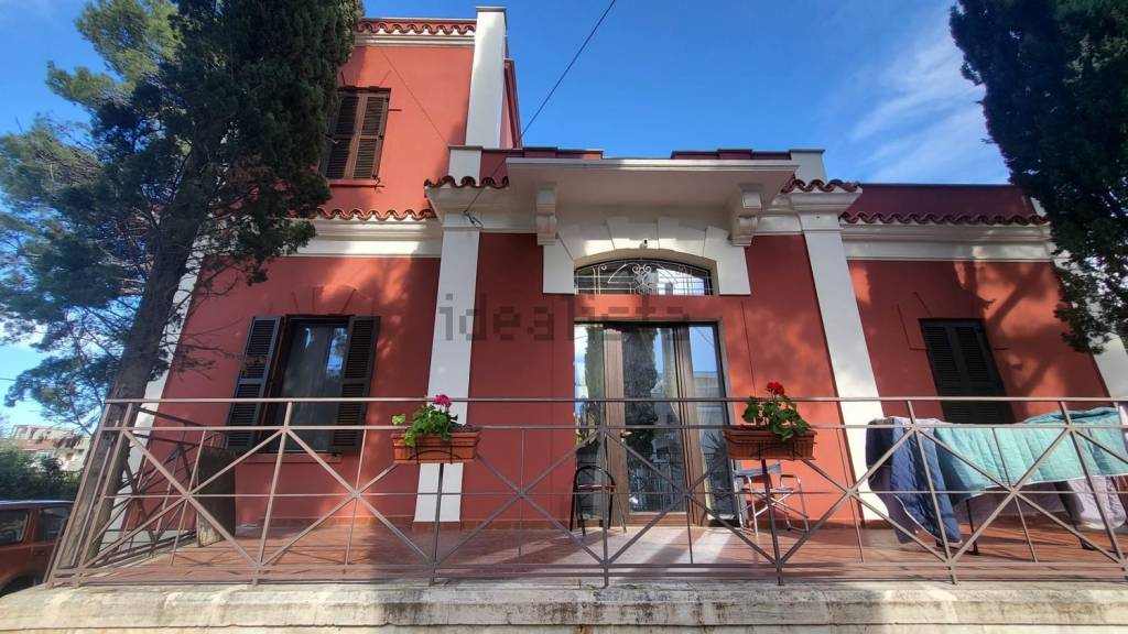 casa indipendente in vendita a Bari in zona Santo Spirito