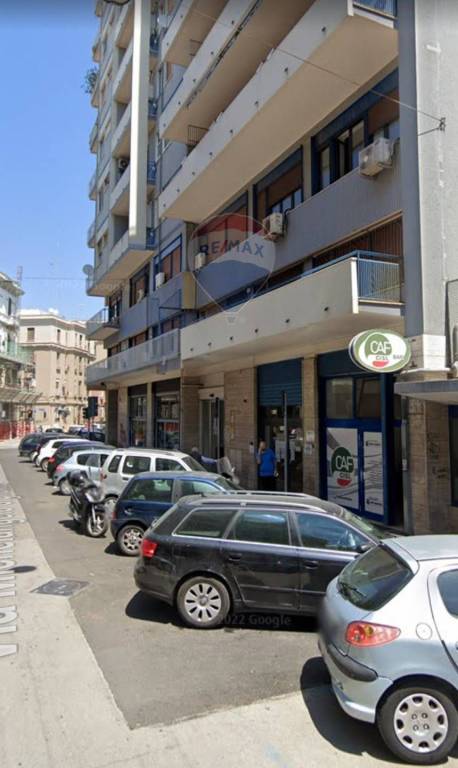 locale commerciale in vendita a Bari in zona Madonnella