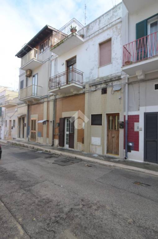 casa indipendente in vendita a Bari in zona Torre a Mare