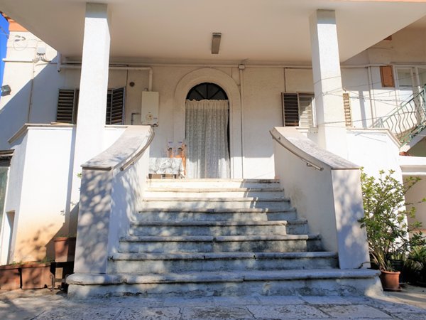 casa indipendente in vendita a Bari in zona Japigia