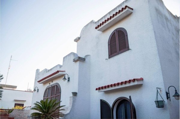 casa indipendente in vendita a Bari in zona Mungivacca