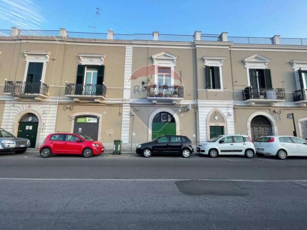 casa indipendente in vendita a Bari in zona Picone