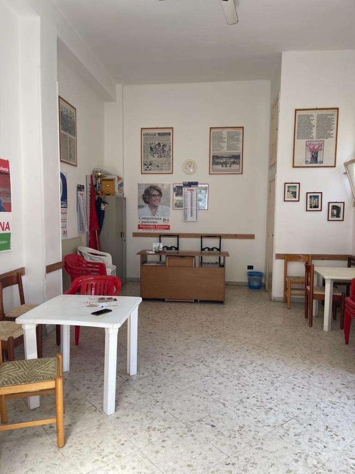 locale commerciale in vendita a Bari in zona Japigia