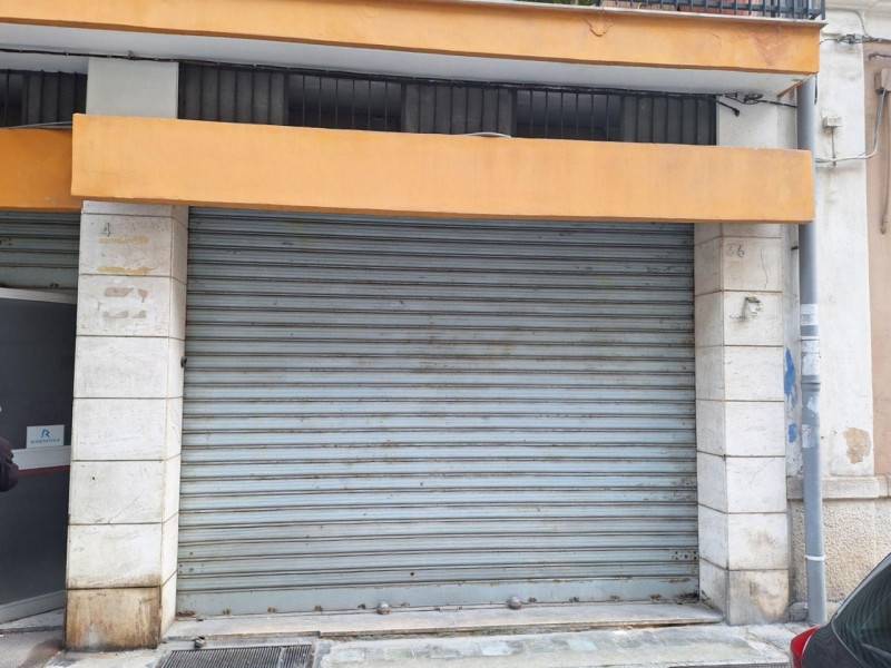 locale di sgombero in vendita a Bari in zona San Pasquale