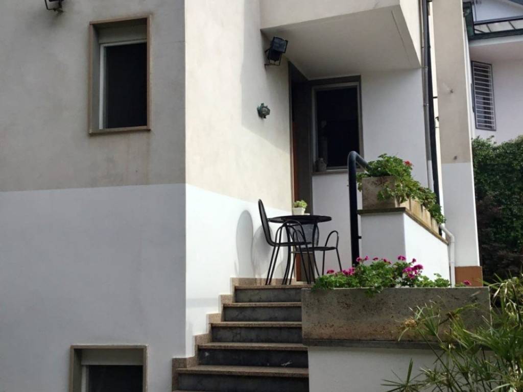 casa indipendente in vendita a Bari in zona Japigia