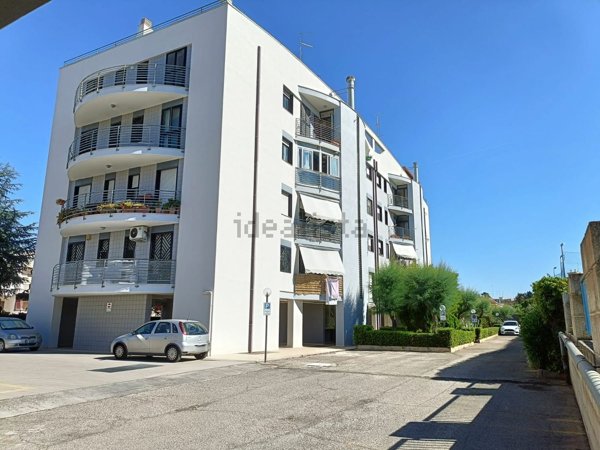 appartamento in vendita a Bari in zona Palese/Macchie