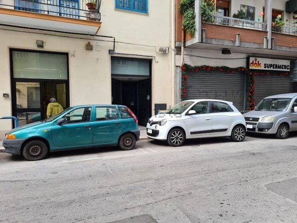 locale commerciale in vendita a Bari in zona San Pasquale