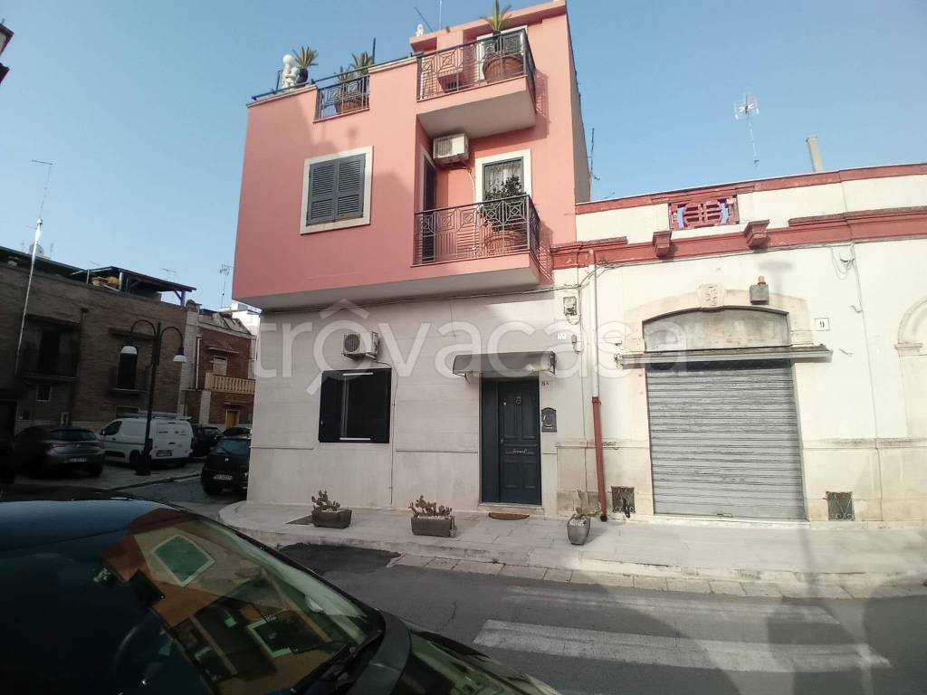casa indipendente in vendita a Bari in zona Madonnella