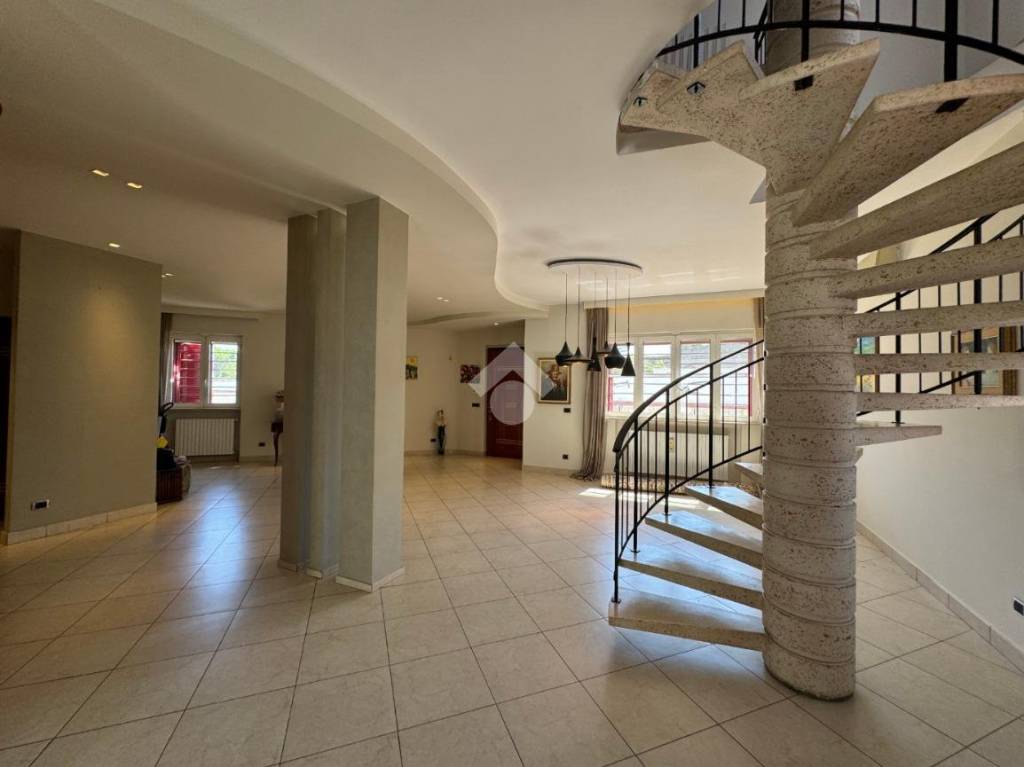 casa indipendente in vendita a Bari in zona Fesca