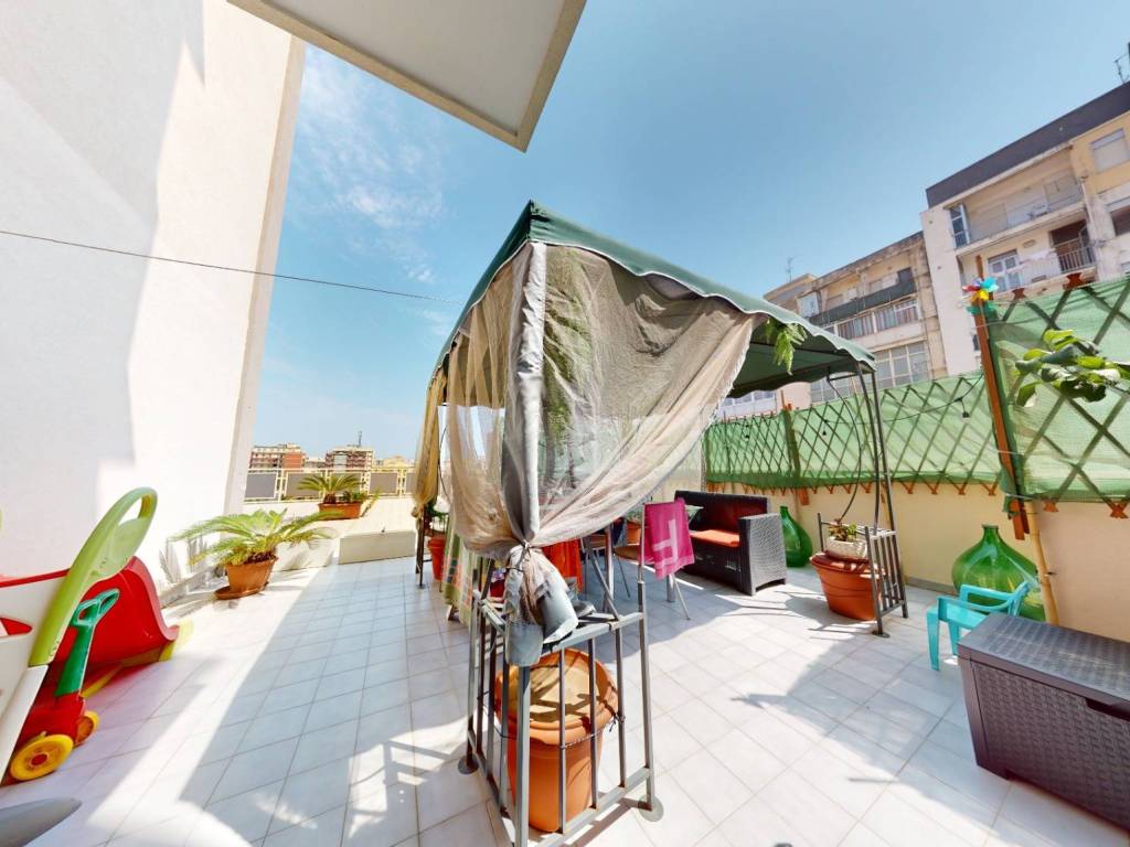 appartamento in vendita a Bari in zona Picone