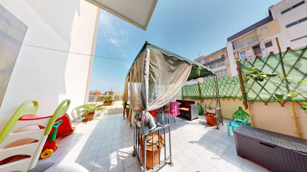 appartamento in vendita a Bari in zona Picone