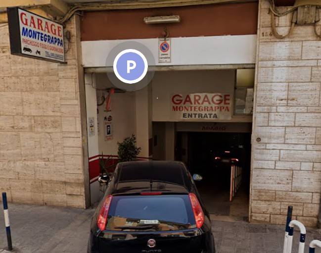 ufficio in vendita a Bari in zona Carrassi