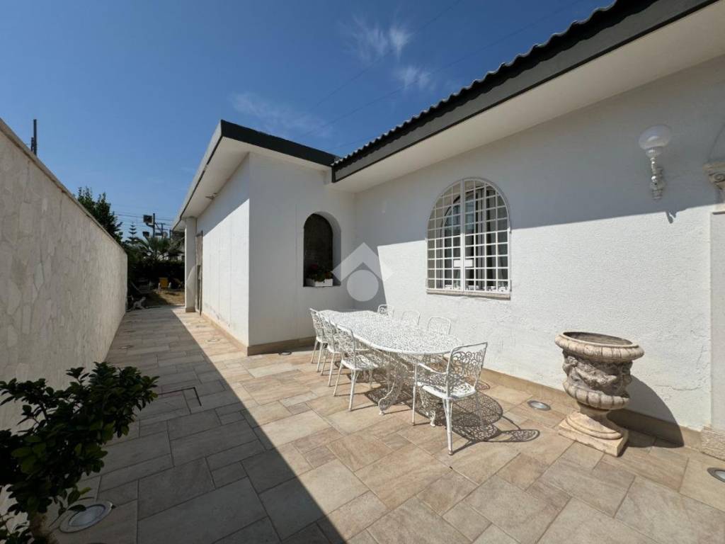 casa indipendente in vendita a Bari in zona Palese/Macchie