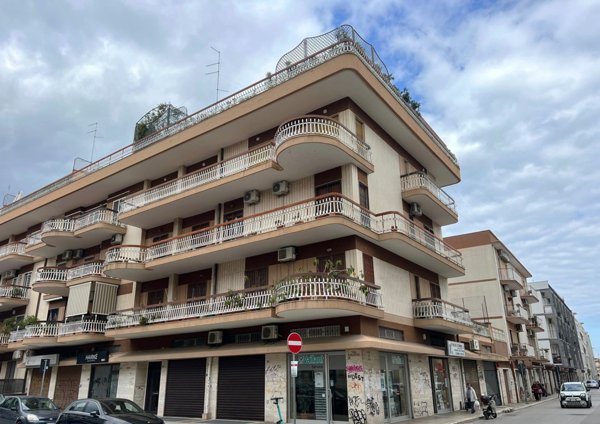 appartamento in vendita a Bari in zona Poggiofranco