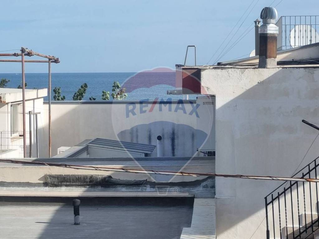 appartamento in vendita a Bari in zona Torre a Mare