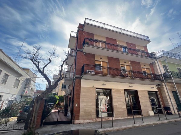 appartamento in vendita a Bari in zona Palese/Macchie