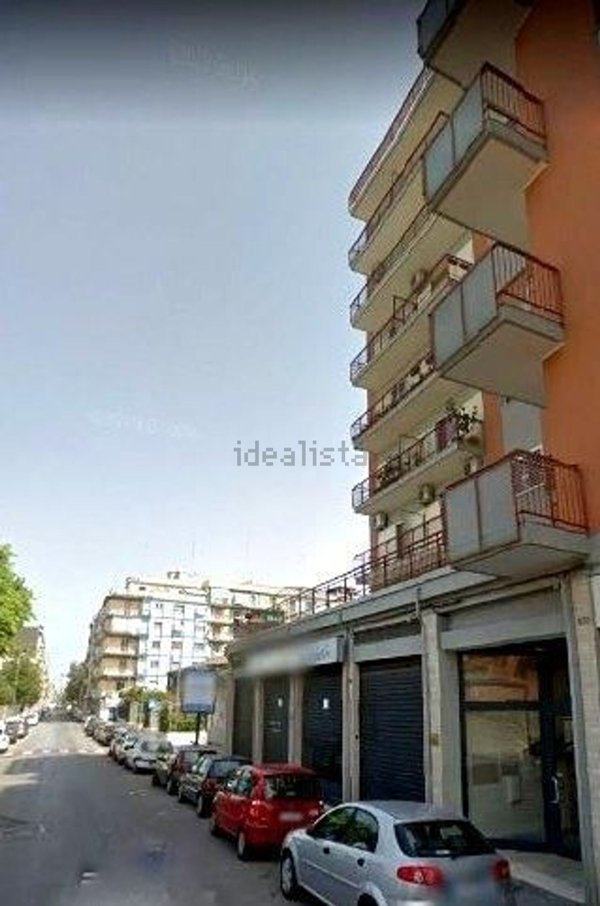 locale commerciale in vendita a Bari in zona Libertà