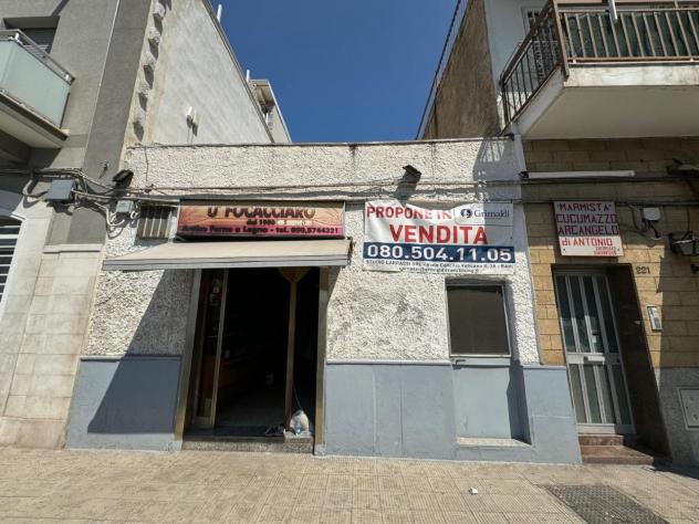 negozio in vendita a Bari in zona Libertà