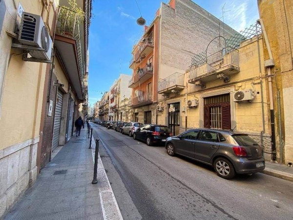 locale di sgombero in vendita a Bari in zona San Pasquale