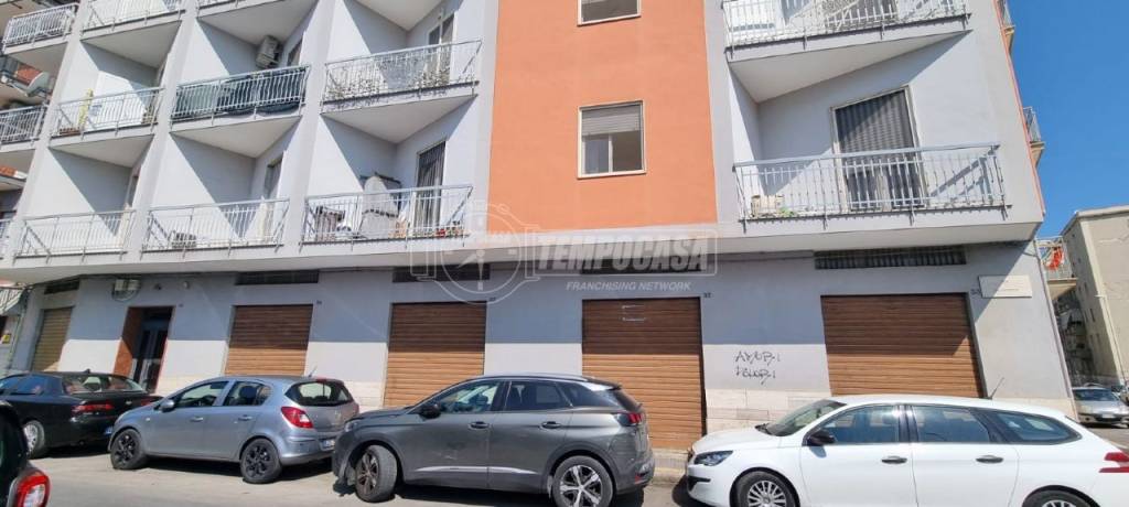 locale commerciale in vendita a Bari in zona Libertà