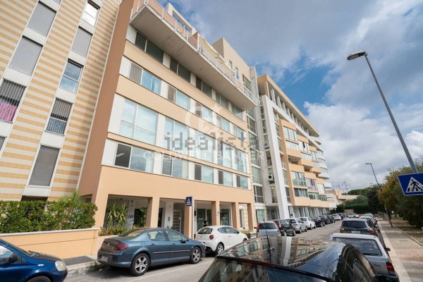 ufficio in vendita a Bari in zona Città Vecchia