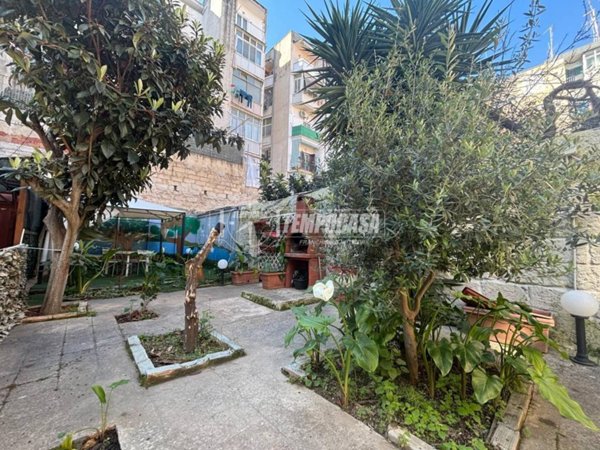 appartamento in vendita a Bari in zona Carrassi