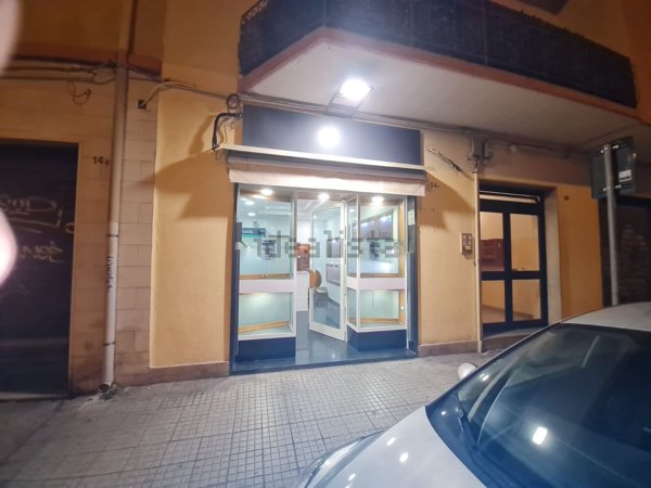 locale commerciale in vendita a Bari in zona Carrassi