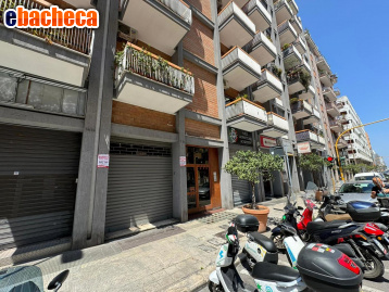 locale commerciale in vendita a Bari in zona Libertà