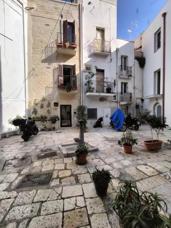 appartamento in vendita a Bari in zona Città Vecchia