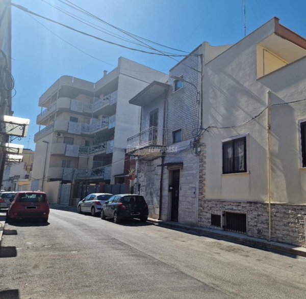 casa indipendente in vendita a Bari in zona Carbonara