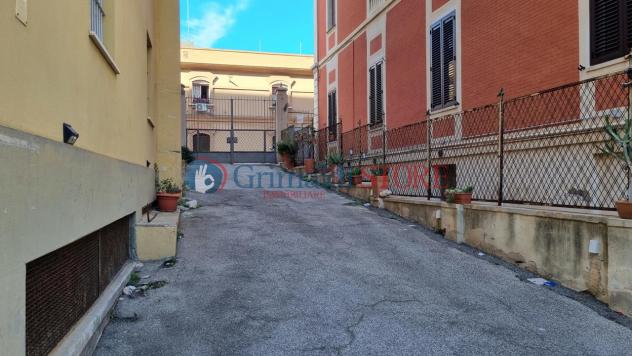negozio in vendita a Bari in zona Madonnella