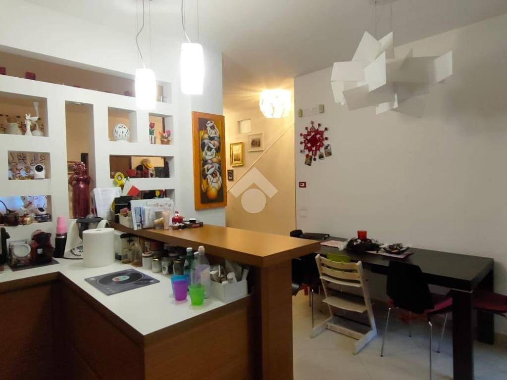 casa indipendente in vendita a Bari in zona Torre a Mare
