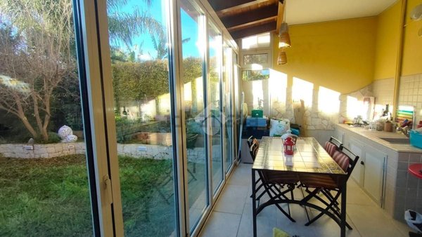 casa indipendente in vendita a Bari in zona Torre a Mare