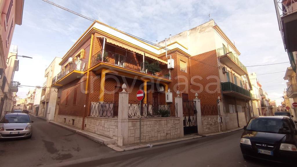 appartamento in vendita a Bari in zona Carbonara