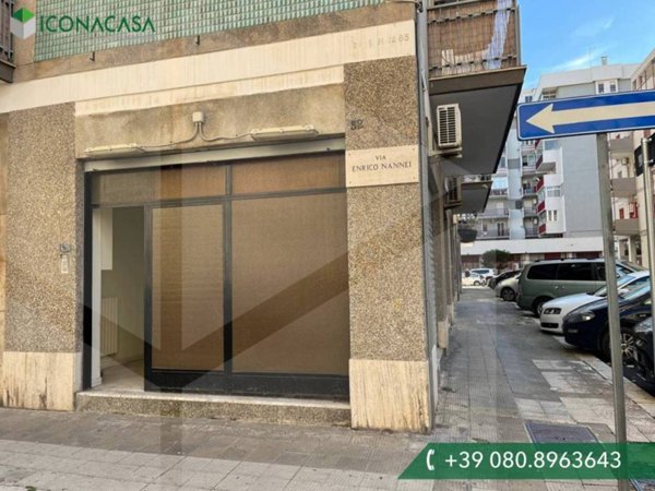 locale commerciale in vendita a Bari in zona Japigia