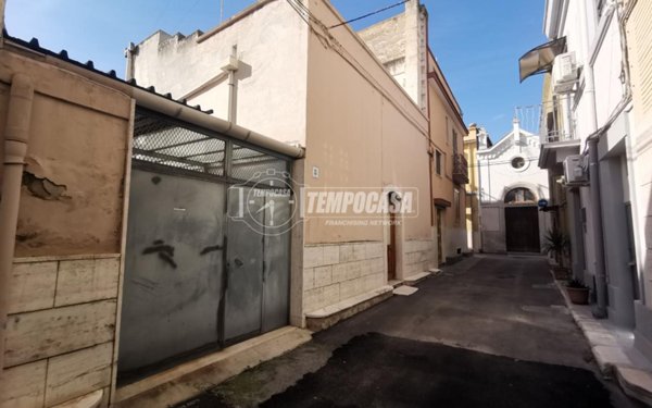 casa indipendente in vendita a Bari in zona Carbonara