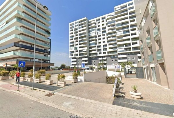 negozio in vendita a Bari in zona Poggiofranco