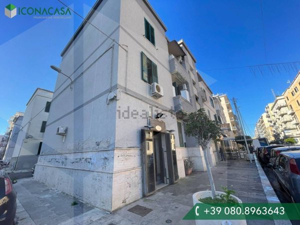 locale commerciale in vendita a Bari in zona Japigia