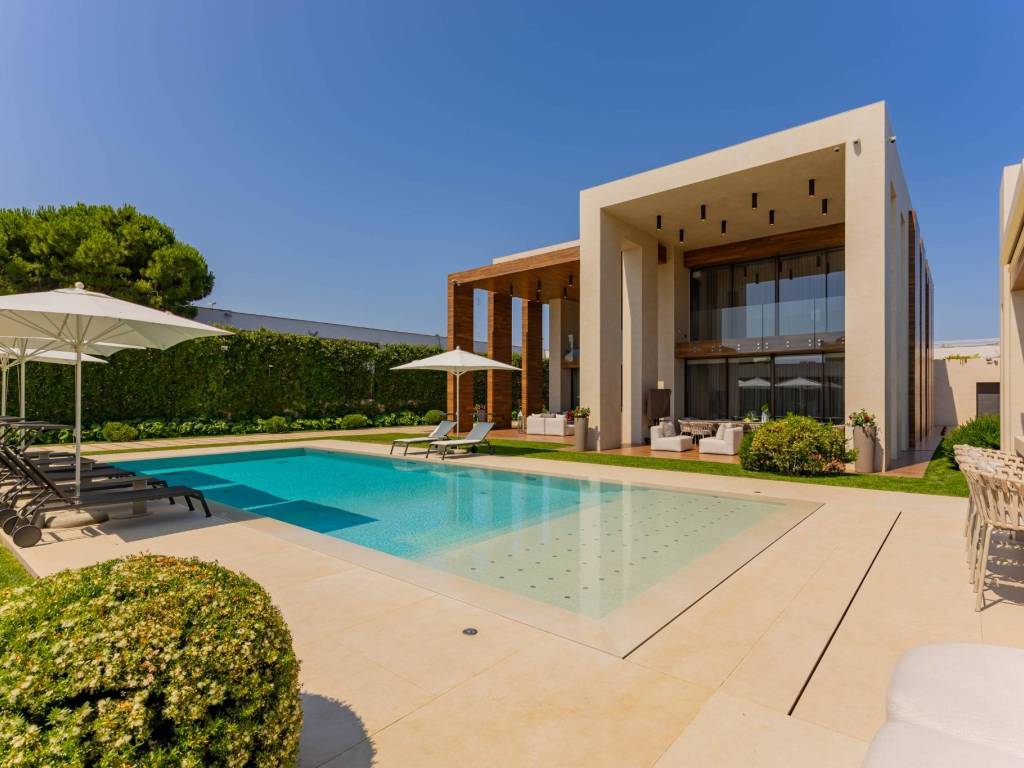 casa indipendente in vendita a Bari in zona Japigia