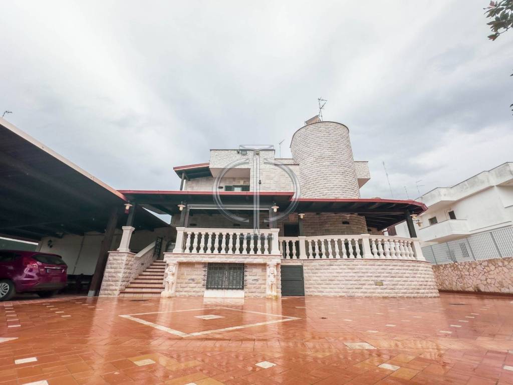 casa indipendente in vendita a Bari in zona Santo Spirito